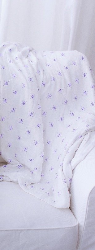 Watercolor Star and White Newcastle Blanket - Busy Bee Bazaar